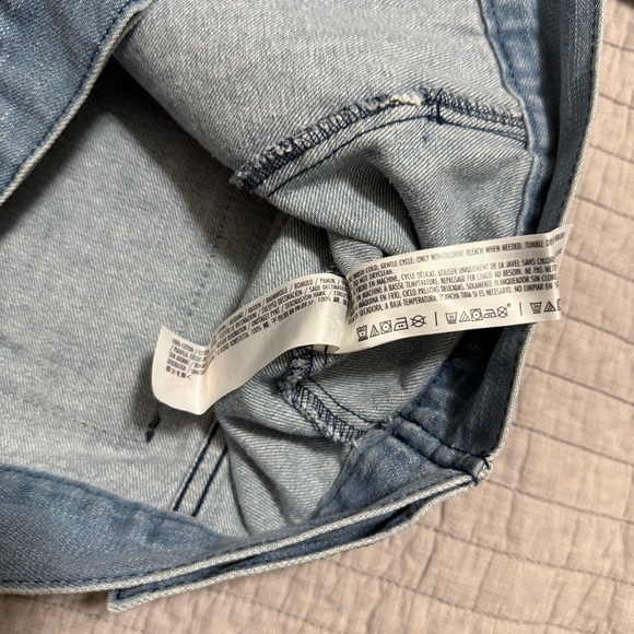 Oh My Disney Aladdin Magic Carpet Denim Jacket  Adult Size XS Walt Disney - Picture 8 of 9